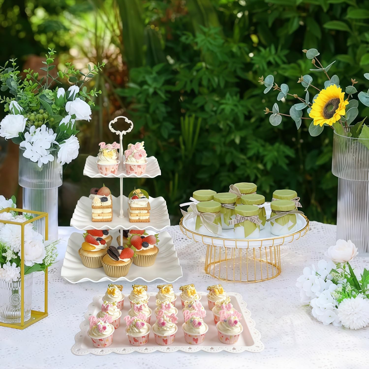 Plastic Cake Stands