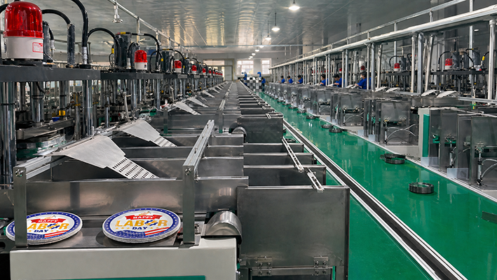 blue and white tableware Manufacturing Process