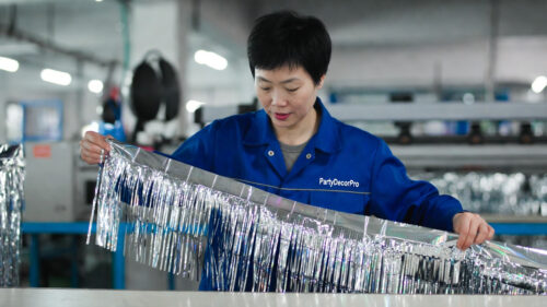 tinsel banner Manufacturing Process 