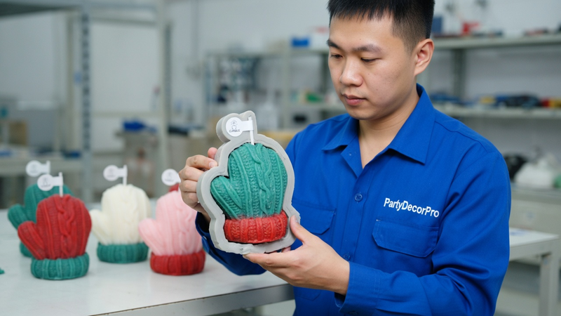 candle decorations christmas Manufacturing Process 